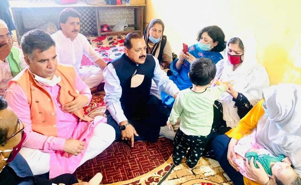 Jitendra Singh, Ram Madhav in quarantaine na BJP J&K prez test Covid positief