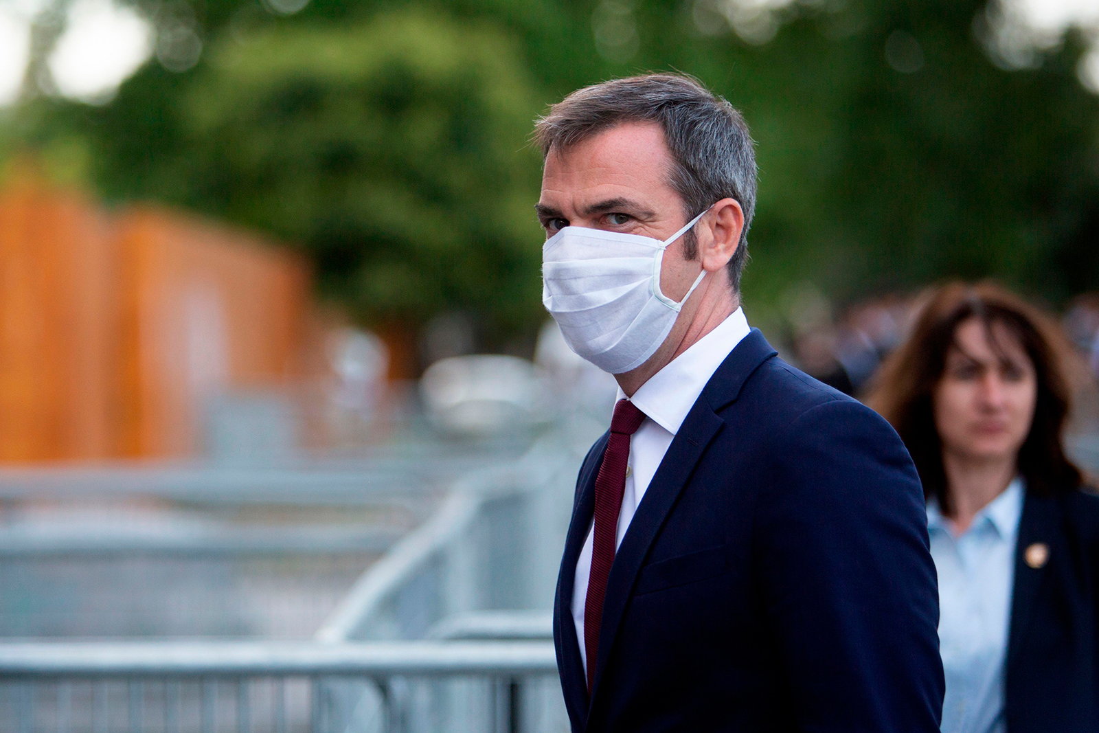 Minister van Volksgezondheid waarschuwt dat de circulatie van coronavirus in Frankrijk toeneemt