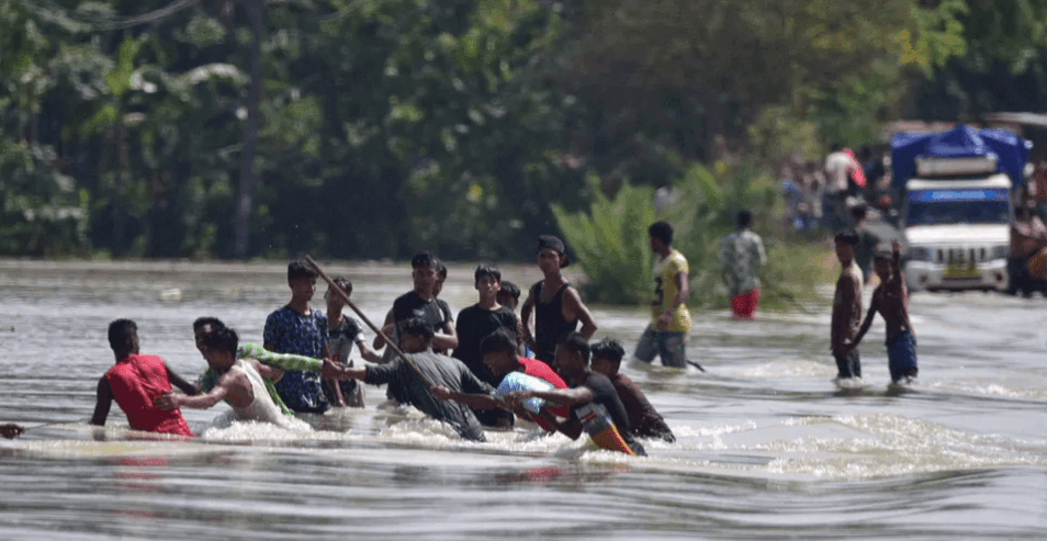 NDRF stationeert 85 teams in 74 gebieden om overstromingen het hoofd te bieden