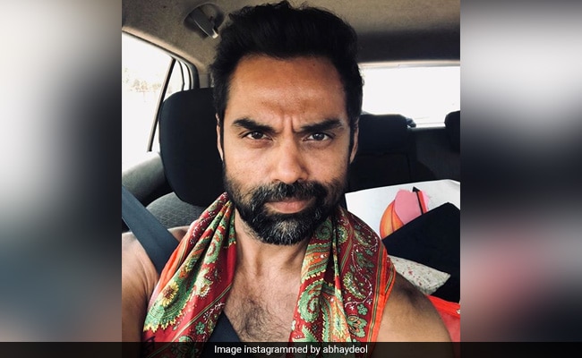 Abhay Deol over nepotisme en de reis van oom Dharmendra als een “buitenstaander”