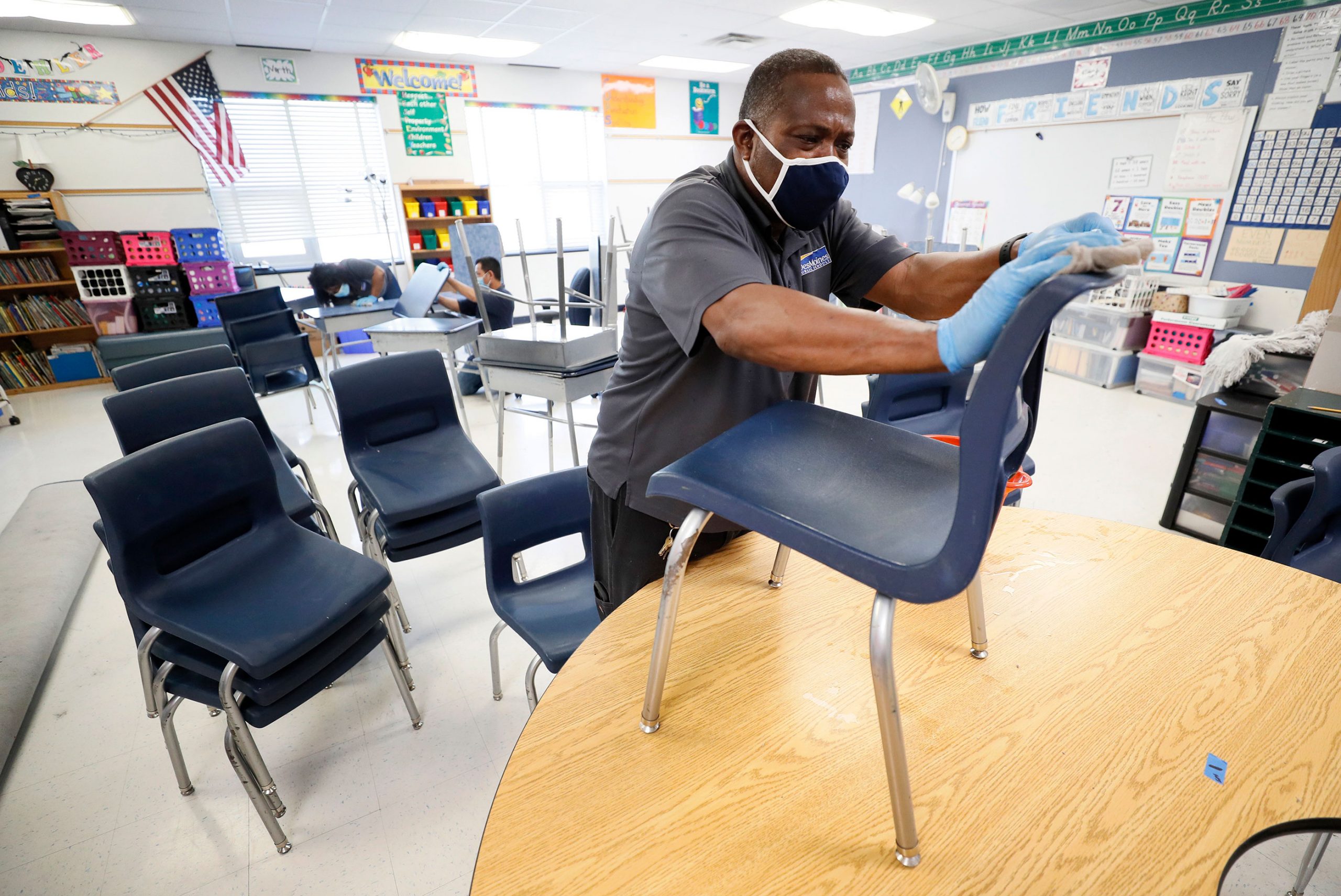 CDC zal de richtlijnen voor heropening van scholen niet herzien ondanks kritiek van Trump