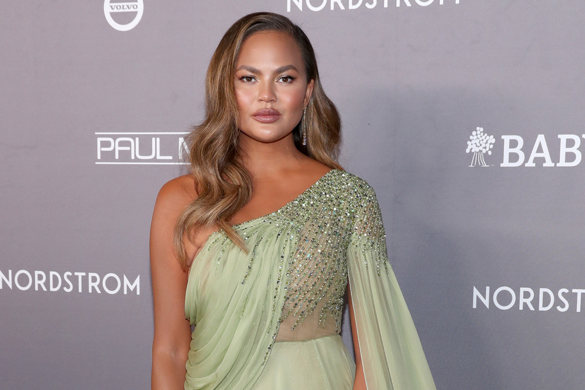 Chrissy Teigen blokkeert 1 miljoen mensen op Twitter