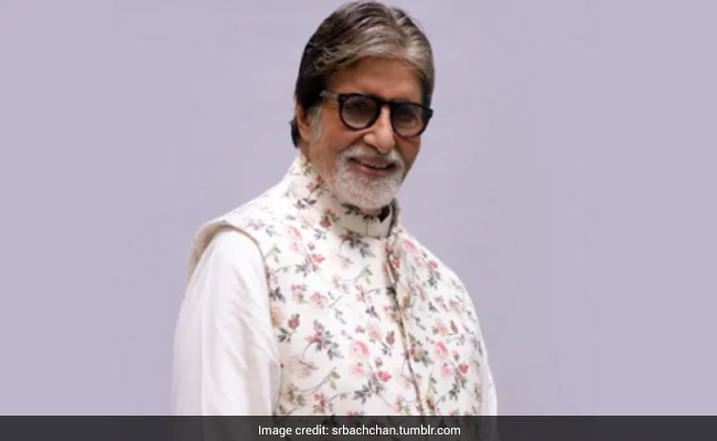 “De handen die je in liefde opsteekt, zijn mijn kracht:” Amitabh Bachchan, COVID-19 Positive, schrijft voor zijn fans