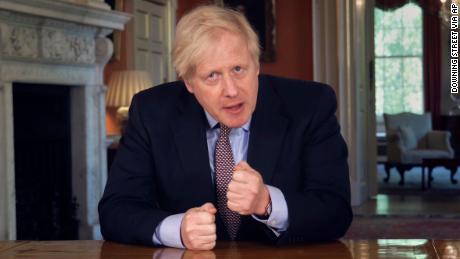 Boris Johnson beschuldigd van mislukte aankondiging van nieuwe Britse lockdown-regels