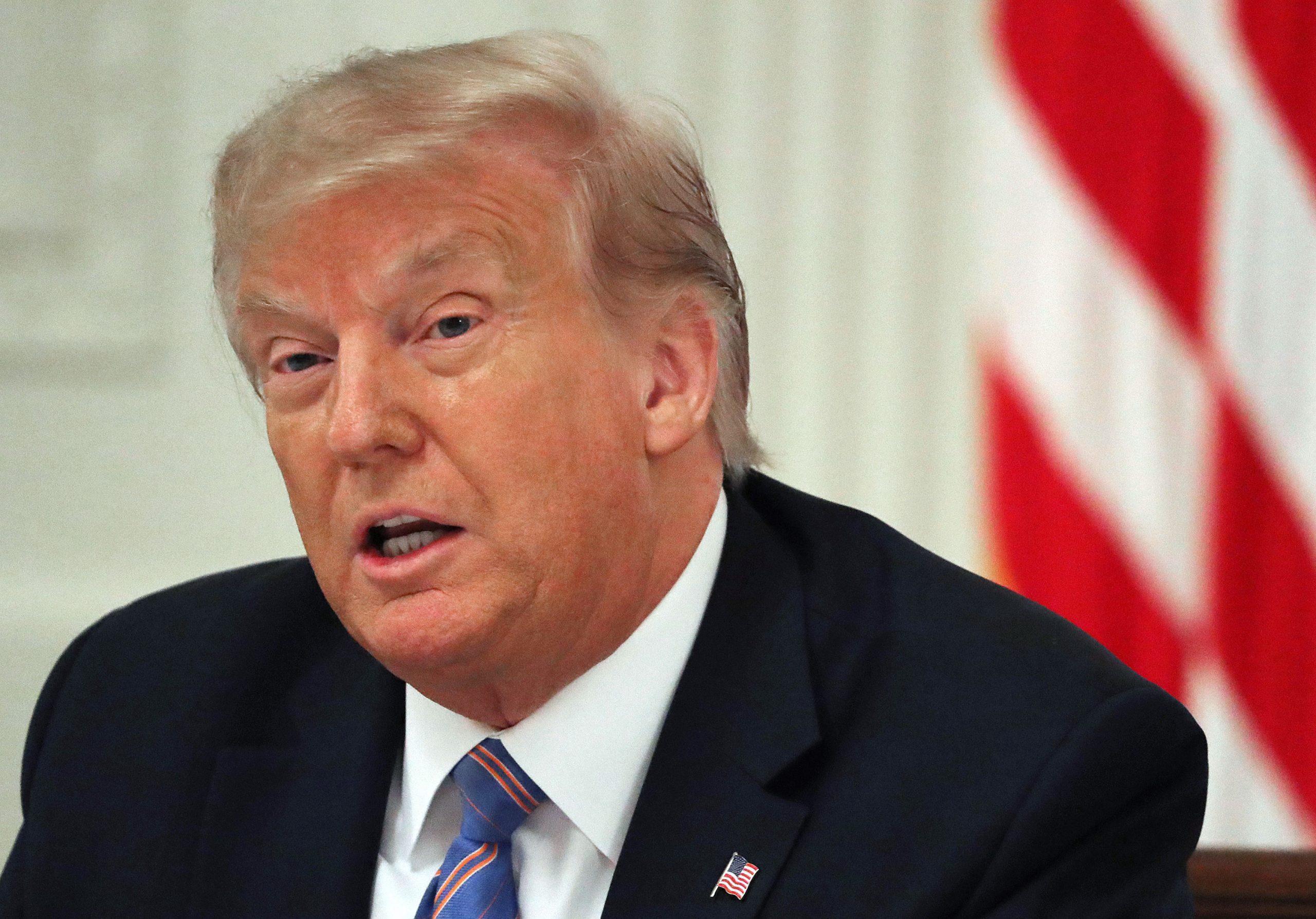 Trump dringt er bij land op aan om volledig te openen: “We zullen nooit sluiten”