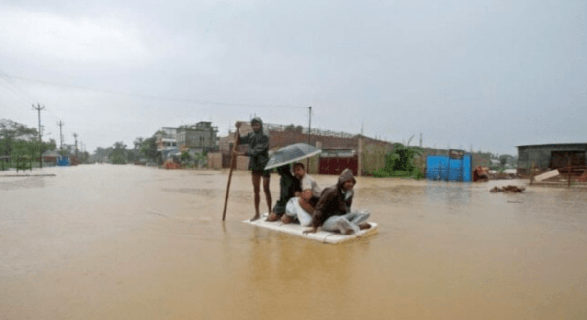 Kerala regent: IMD geeft rood alarm in delen van de staat, nog 3 levens opgeëist door zware regenval