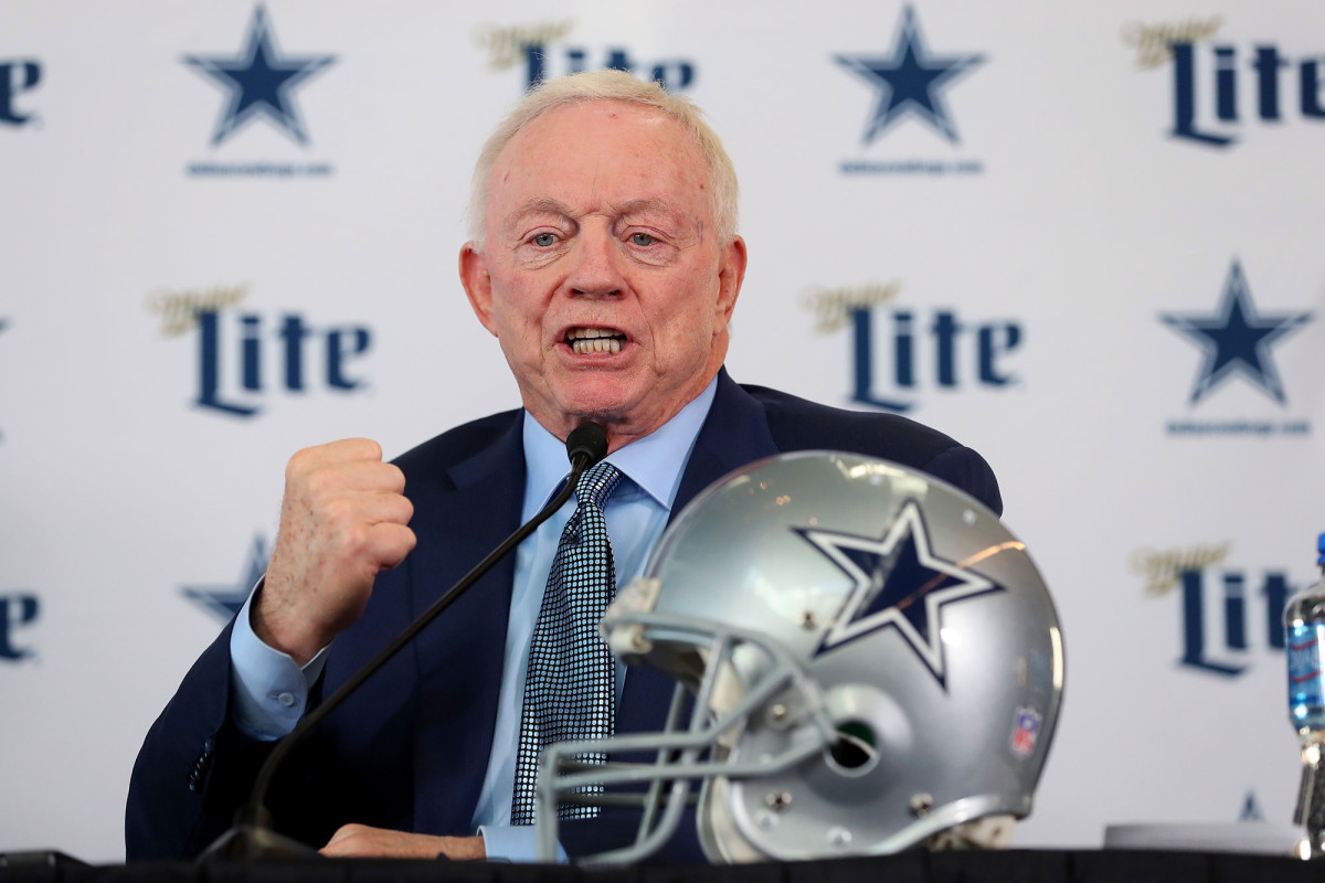 Jerry Jones is van plan dit seizoen fans te hebben bij elke Cowboys-game