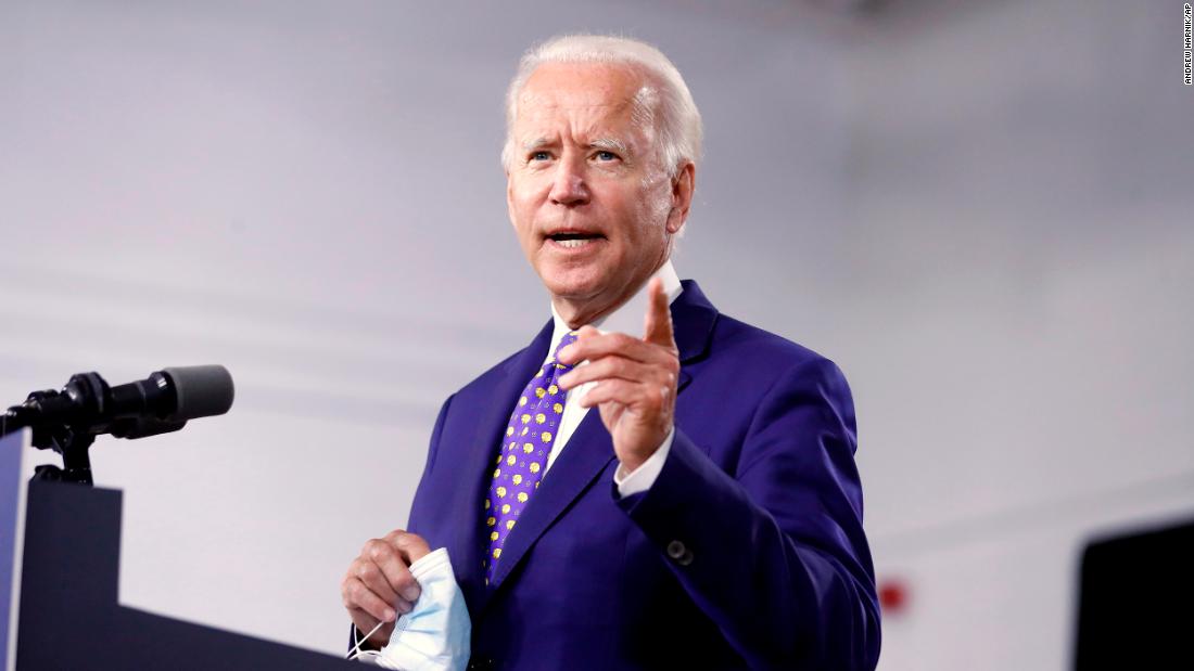 Biden betreedt de conventies in een historisch sterke positie