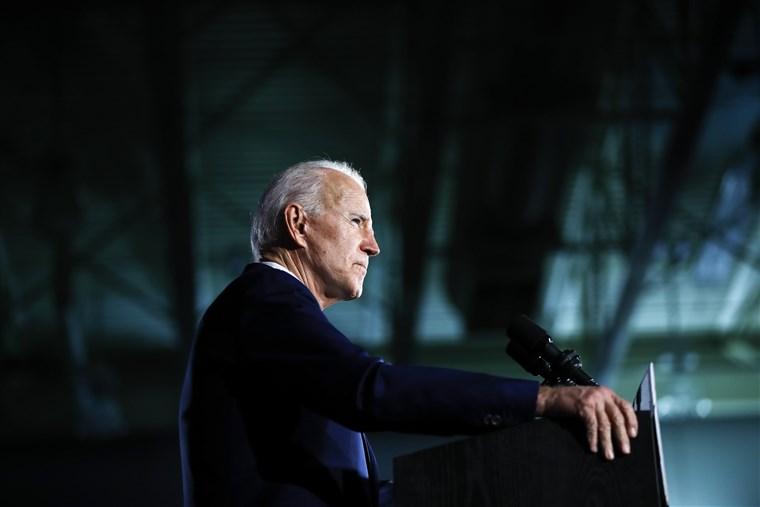 Joe Biden’s voorsprong op Donald Trump wordt kleiner in een nieuwe nationale peiling