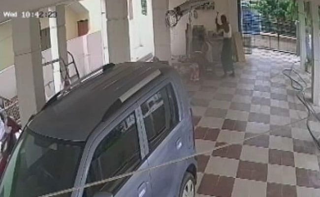 Andhra Man loopt achter zoon aan, hamert hem dood