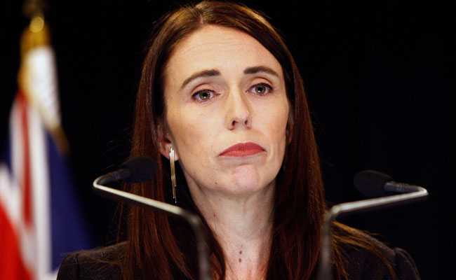 Nieuw-Zeelandse premier Jacinda Ardern stelt verkiezing uit na terugkeer coronavirus