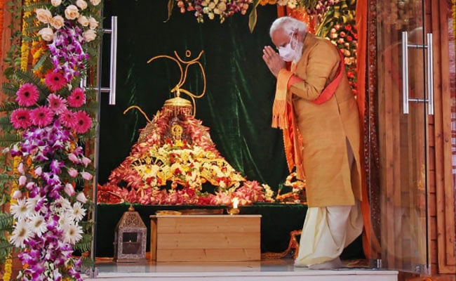PM Narendra Modi zegt dat Lord Ram jarenlang onder de tent heeft geleefd, nu een grote tempel voor hem